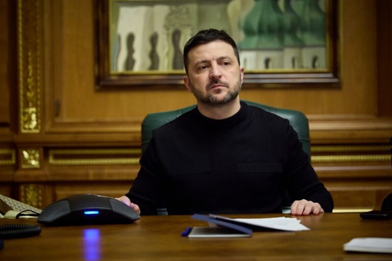 Нові програми підтримки для українців: виплати по 1500 грн та кешбек за пальне