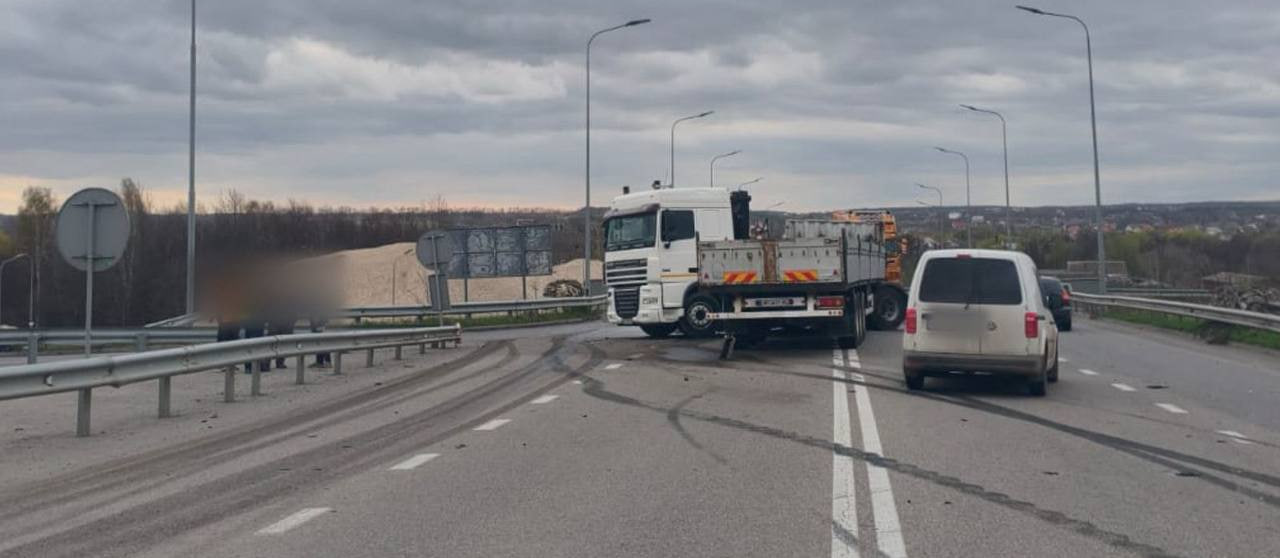 Водіям радять обирати інший маршрут: на об’їзній дорозі Вінниці трапилася ДТП
