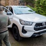 Команда Міжрегіонального координаційного гумштабу вчергове підтримала підрозділ ССО: військовим передали новий пікап