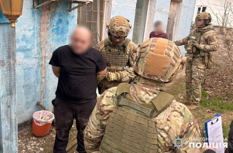 У Хмельницькому чоловік порубав власну тещу