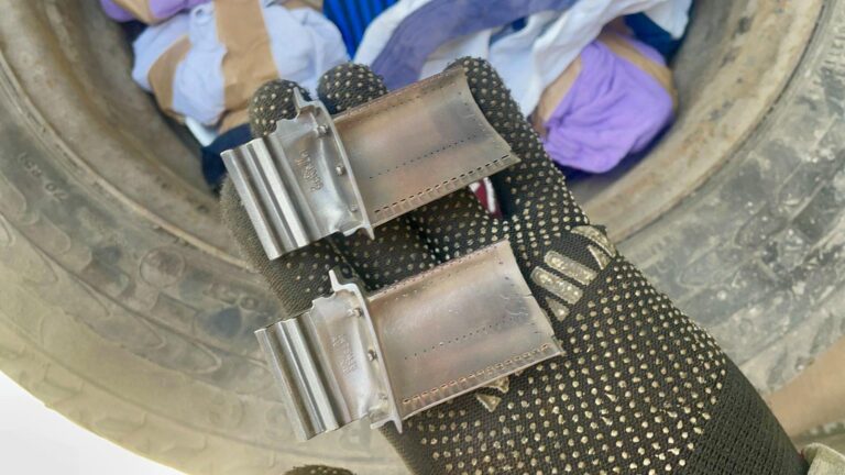 «Авіаційний сюрприз» у запасці: на Вінниччині прикордонники викрили водія