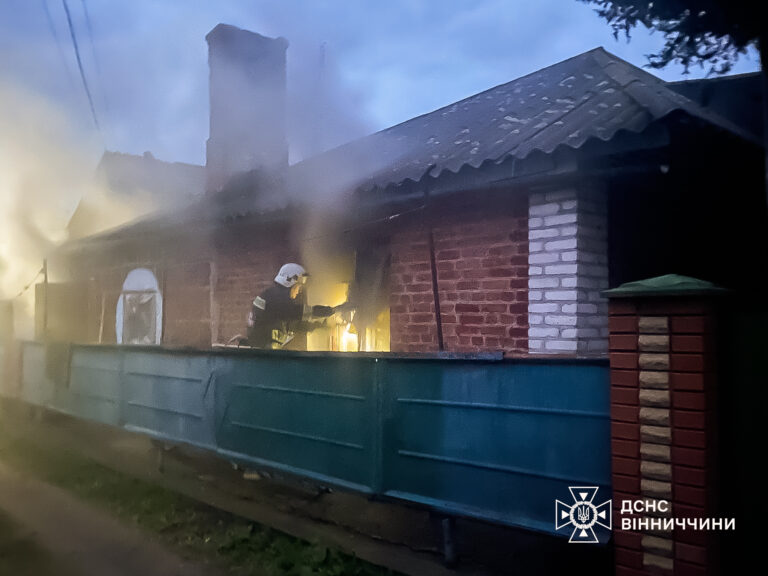 Трагедія у Хмільнику: в пожежі загинули чоловік і жінка