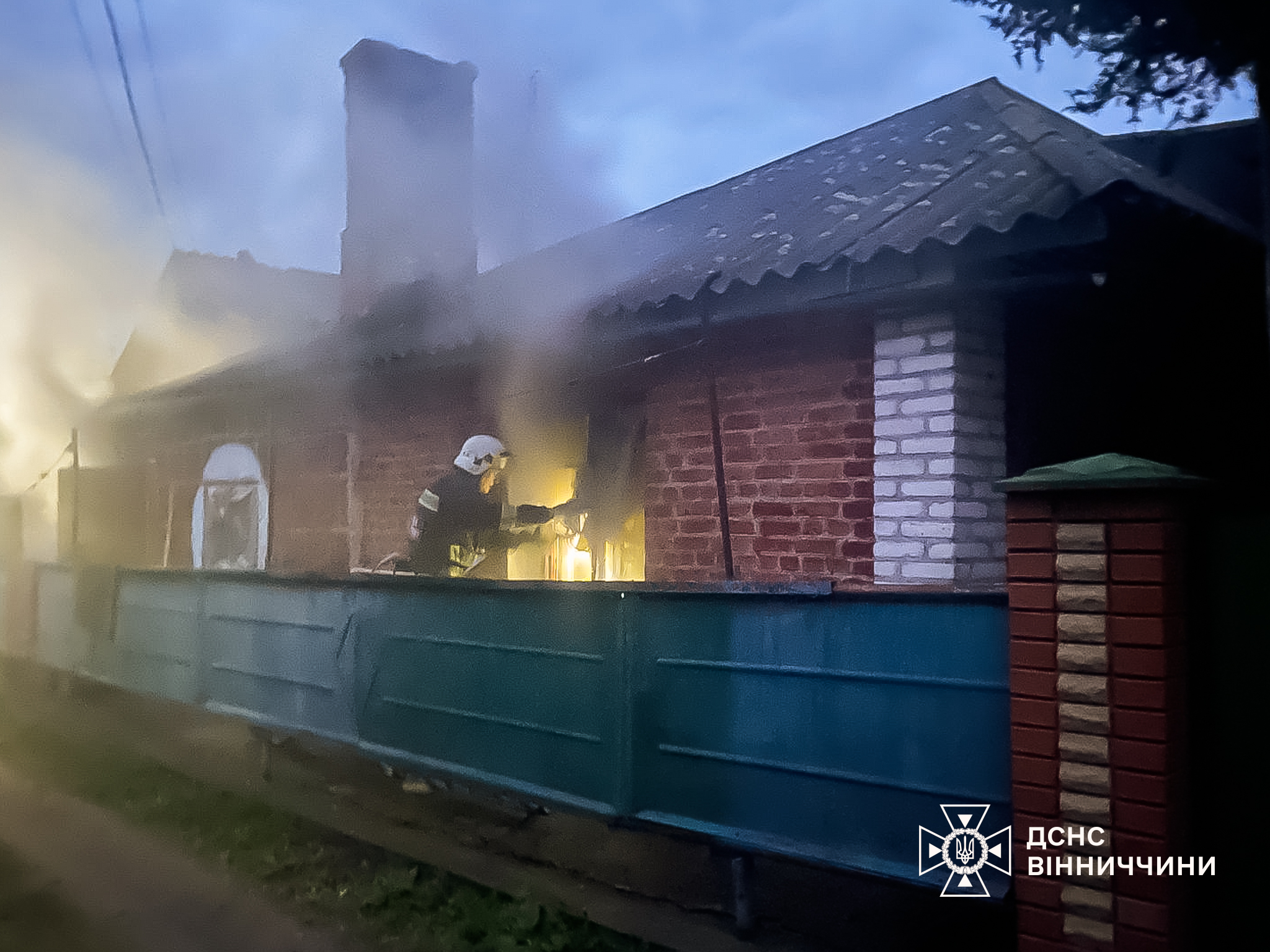 Трагедія у Хмільнику: в пожежі загинули чоловік і жінка