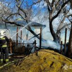 У Погребищі горіло СТО: рятувальники ліквідували займання
