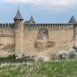 У Хотинській фортеці частково обвалилася одна зі стін