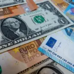 Долар і євро зростають: НБУ оновив курс валют на 30 квітня