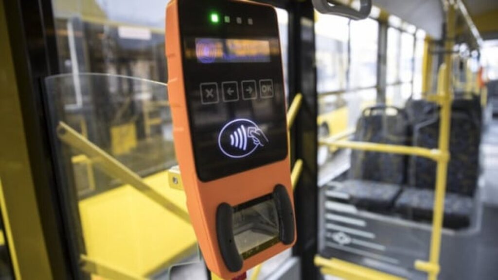 Скільки коштує проїзд в Україні у 2026 році: які тарифи по містах