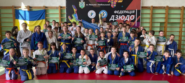 25 медалей і шалені емоції: як юні дзюдоїсти підкорили турнір на честь Захисників