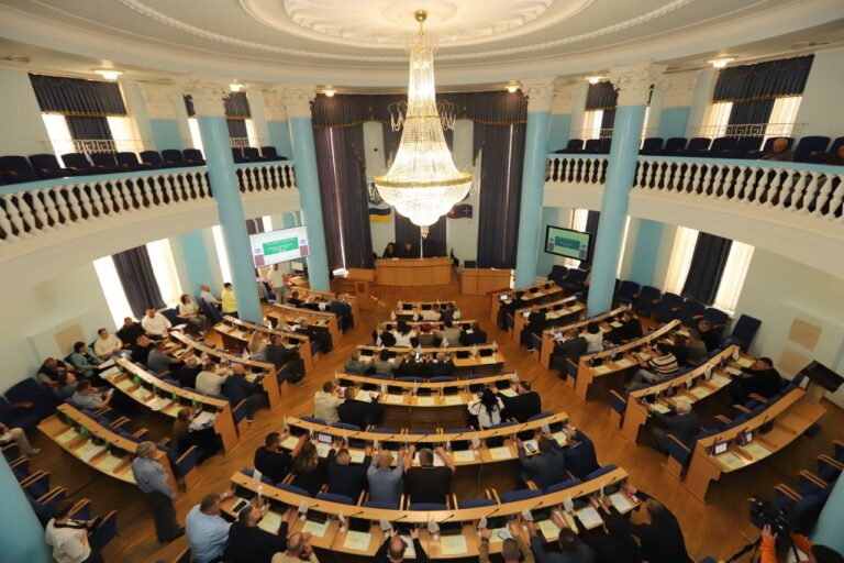 Сесія обласної ради у Вінниці: 327 дронів для ЗСУ та важливі рішення для медицини