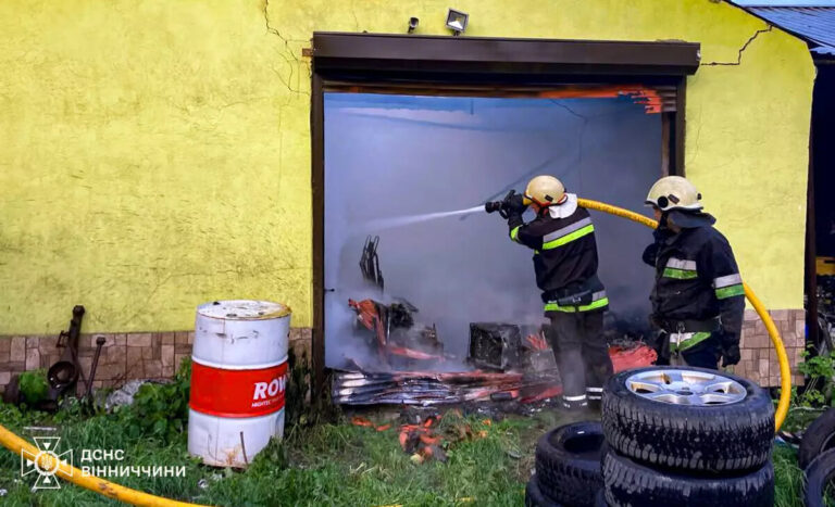 На Вінниччині внаслідок пожеж згоріли два автомобілі