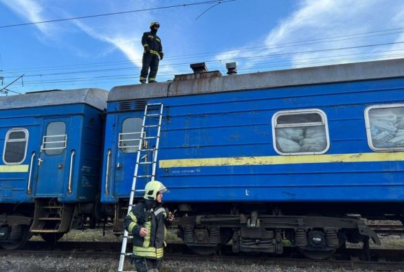 Помер 14-річний хлопець, якого вразило струмом на даху електрички у Вінниці