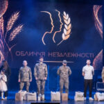Премією «Обличчя Незалежності 2025» нагородили «Грєнку» та хлопчика, який вижив після обстрілу Вінниці