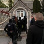Втеча до Польщі та десятки обшуків: ексдепутату з Вінниччини повідомлено про підозру