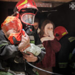 Евакуювали матір із 2-місячною дитиною: у Вінниці горіла п’ятиповерхівка