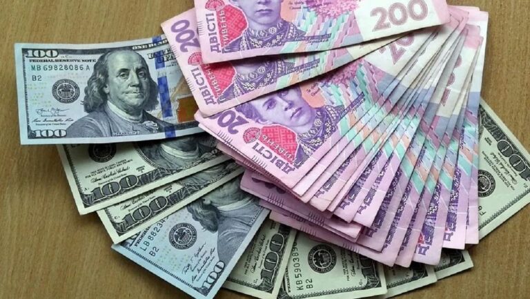 Долар різко пішов угору: НБУ оновив курс валют на 18 травня