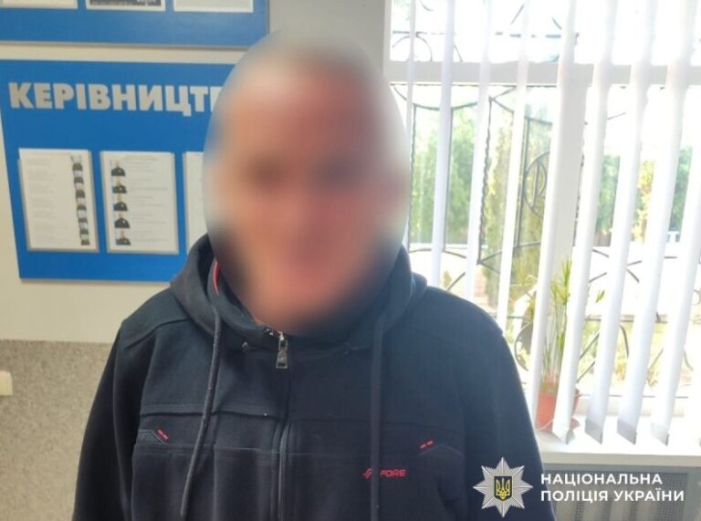 У Хмільницькому районі поліцейські затримали підозрюваного у підпалі магазину
