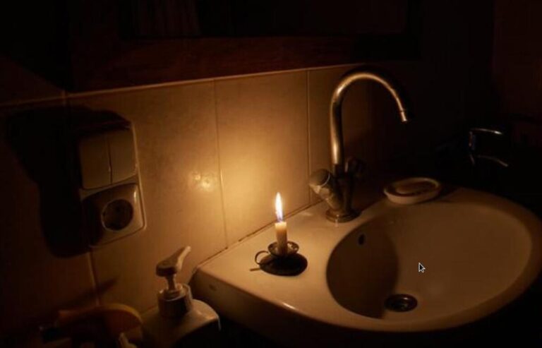 Відключення у Вінниці: де не буде води та світла 20 травня