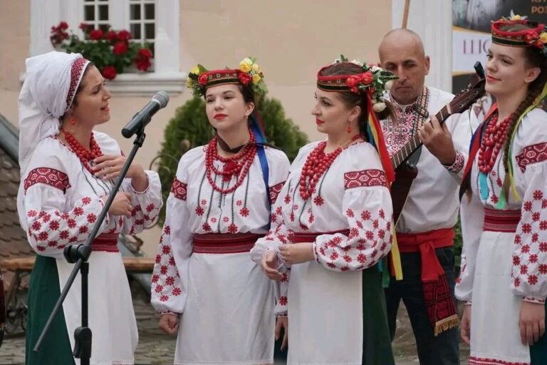 Автентичний спів із Вінниччини підкорив журі фестивалю «Шовкова косиця»