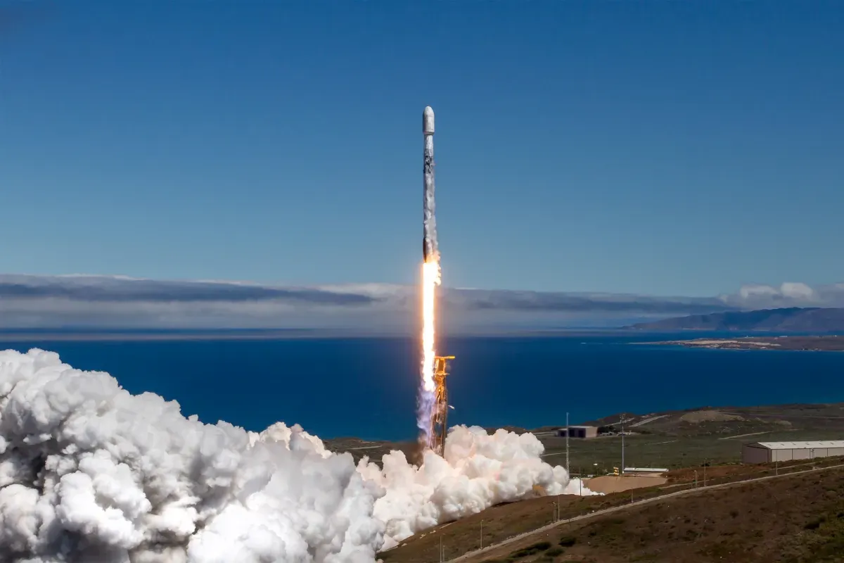Ракета Маска Falcon 9 у серпні впаде на Місяць