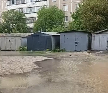 Через аварію на магістральному водогоні частина Вінниці залишилась без води