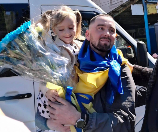 У Крижополі зустріли воїна, який повернувся з полону