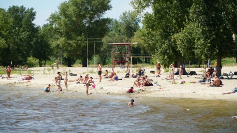Пляжі під забороною: у водоймах Вінниці знайшли кишкову паличку й яйця аскарид