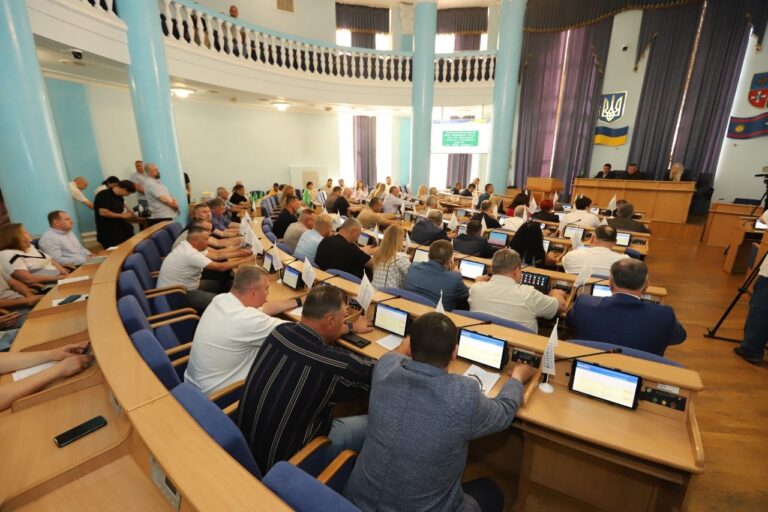 У Вінниці розпочалась 82 сесія обласної ради: які питання розглядатимуть депутати