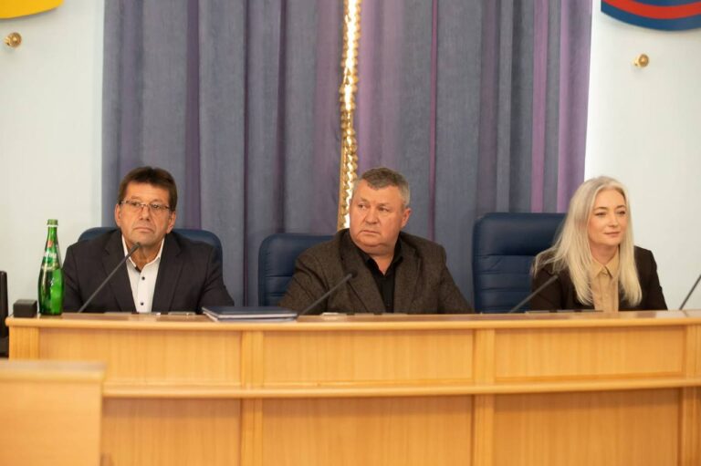 Захмарних цін на воду у Вінниці не буде. Облрада і міськрада обіцяють масштабну програму захисту населення