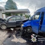 Біля села Комарів сталася ДТП за участі трьох авто: є травмований пасажир