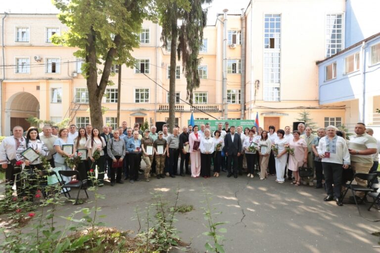 На Вінниччині з нагоди Дня Конституції вручили державні та урядові нагороди