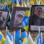 У Вінниці тимчасово приберуть меморіальні прапори: причина
