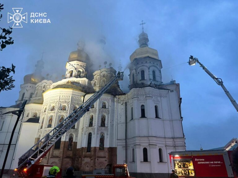 Нічна атака по Києво-Печерській лаврі: деталі руйнувань і наслідки удару росіян (фото)