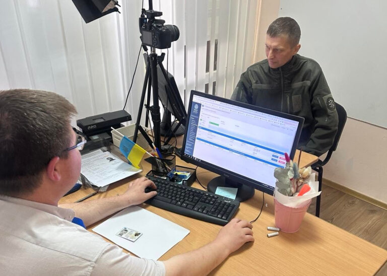 Під час виконання бойового завдання документи врятували життя Захисника з Вінниччини