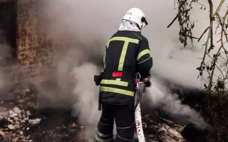 Дитячі пустощі з вогнем призвели до пожежі в будинку на Вінниччині