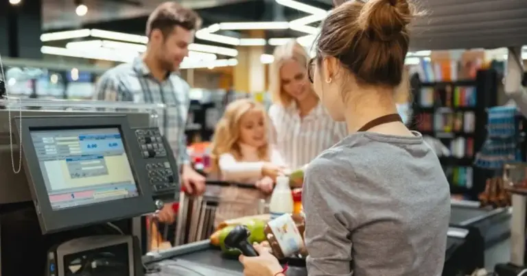 Чому в супермаркетах на касі постійно запитують: «Чек потрібен?»