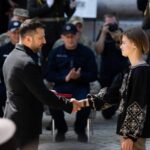 Зеленський нагородив студентку з Вінниці, яка допомагала пораненим під час обстрілу