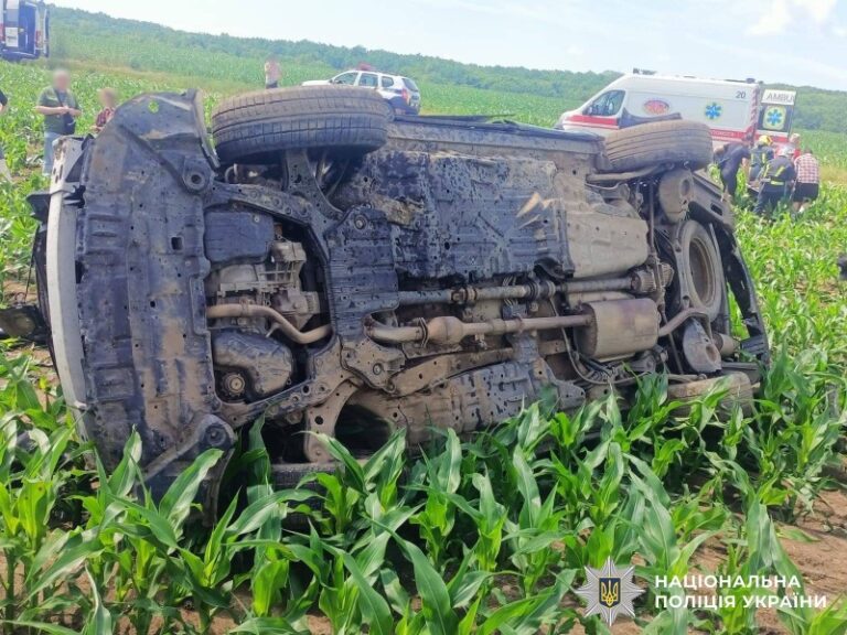 Фатальна аварія біля Вінниці: загинули чоловік і жінка