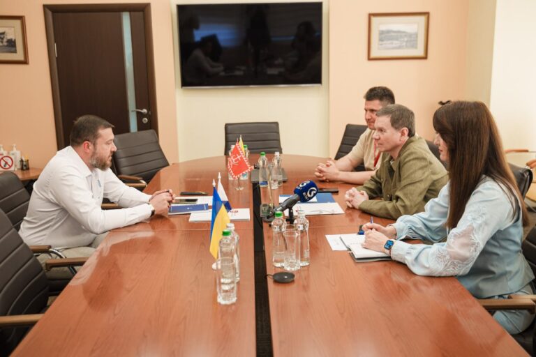 Робочі місця та підтримка ЗСУ: у Вінниці підписали меморандум із «Вінницяпобутхім»