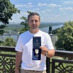 Вінничанин отримав почесний знак від Головнокомандувача ЗСУ