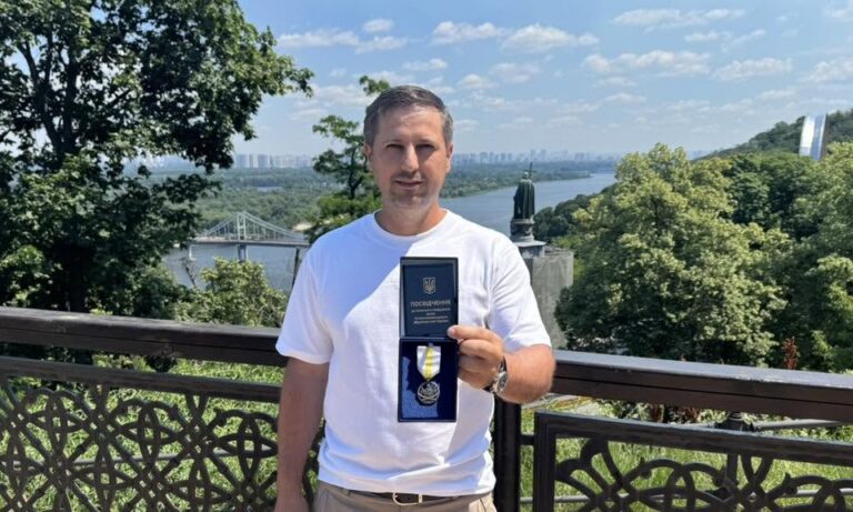 Вінничанин отримав почесний знак від Головнокомандувача ЗСУ