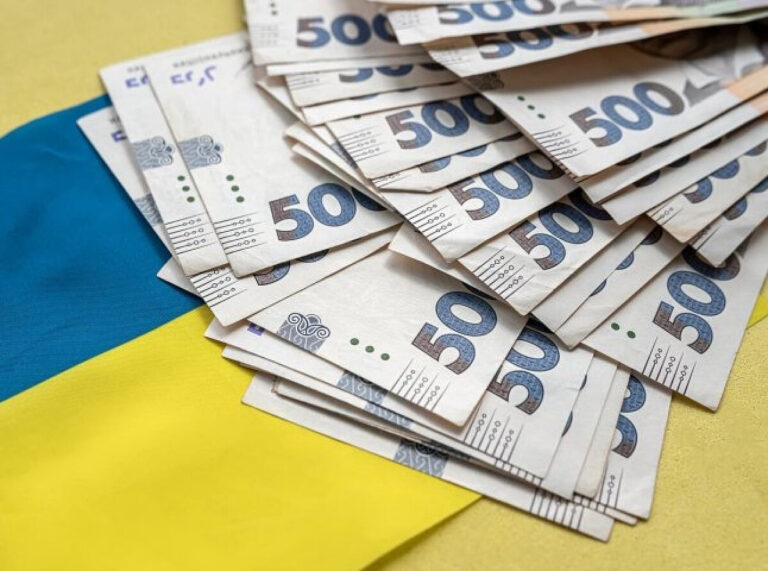 Зарплати поліцейських і рятувальників зростуть: Рада ухвалила закон