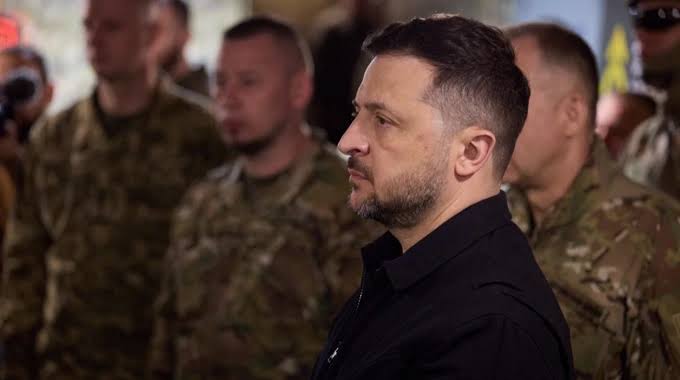 Зеленський пропонує Раді продовжити воєнний стан і мобілізацію ще на 90 днів