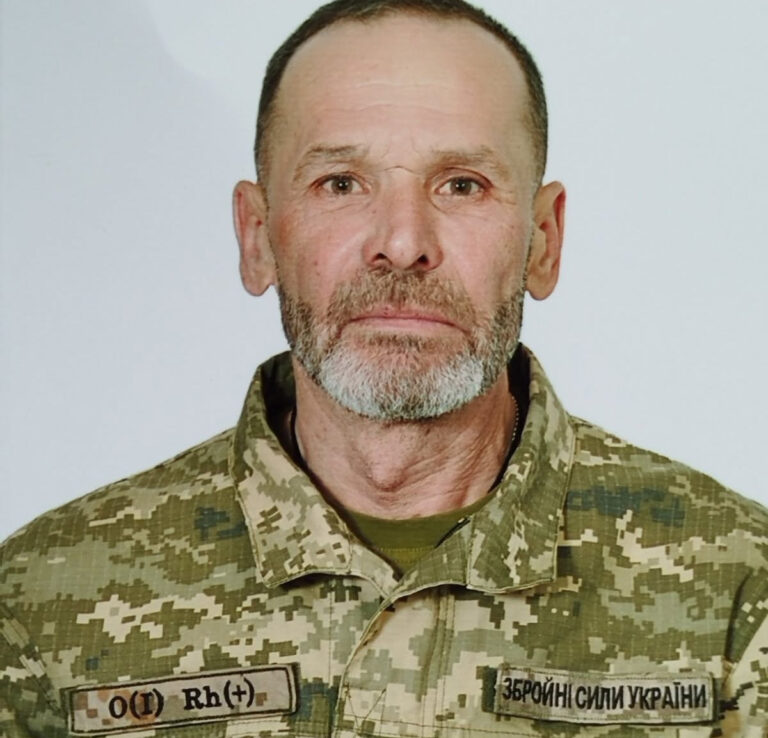 Віддав життя за Україну: на Вінниччині прощатимуться із Захисником Василем Асаулою
