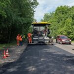 Водіям варто бути уважними: на дорогах Вінниччини триває ремонт