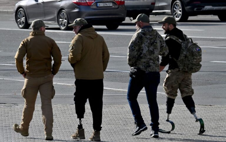 Як ветеранам із втратою зору отримати до 95 тисяч гривень на адаптивну техніку