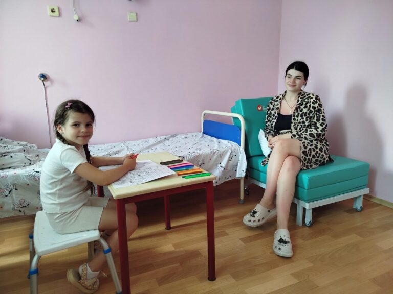 У Вінниці батьки зможуть цілодобово перебувати поруч із дітьми в лікарні