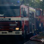 Масштабна пожежа у Вінниці: рятувальники врятували сусідні оселі від вогню