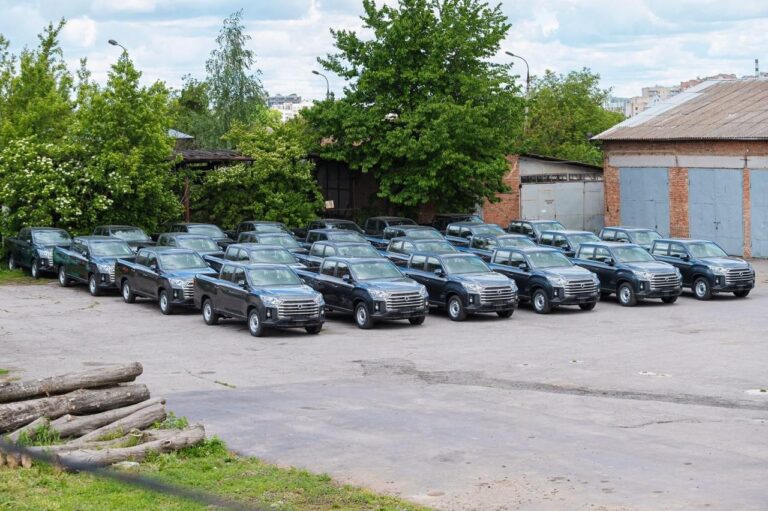 Ще 40 автомобілів передає військовим Міжрегіональний координаційний гуманітарний штаб