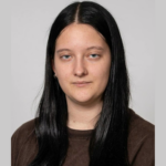 Зникла 16-річна дівчина: у Вінниці розшукують Анну Кучер