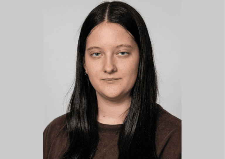 Зникла 16-річна дівчина: у Вінниці розшукують Анну Кучер